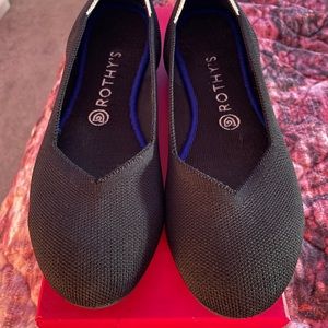 Rothy’s Flat Round toe black EUC 9.5